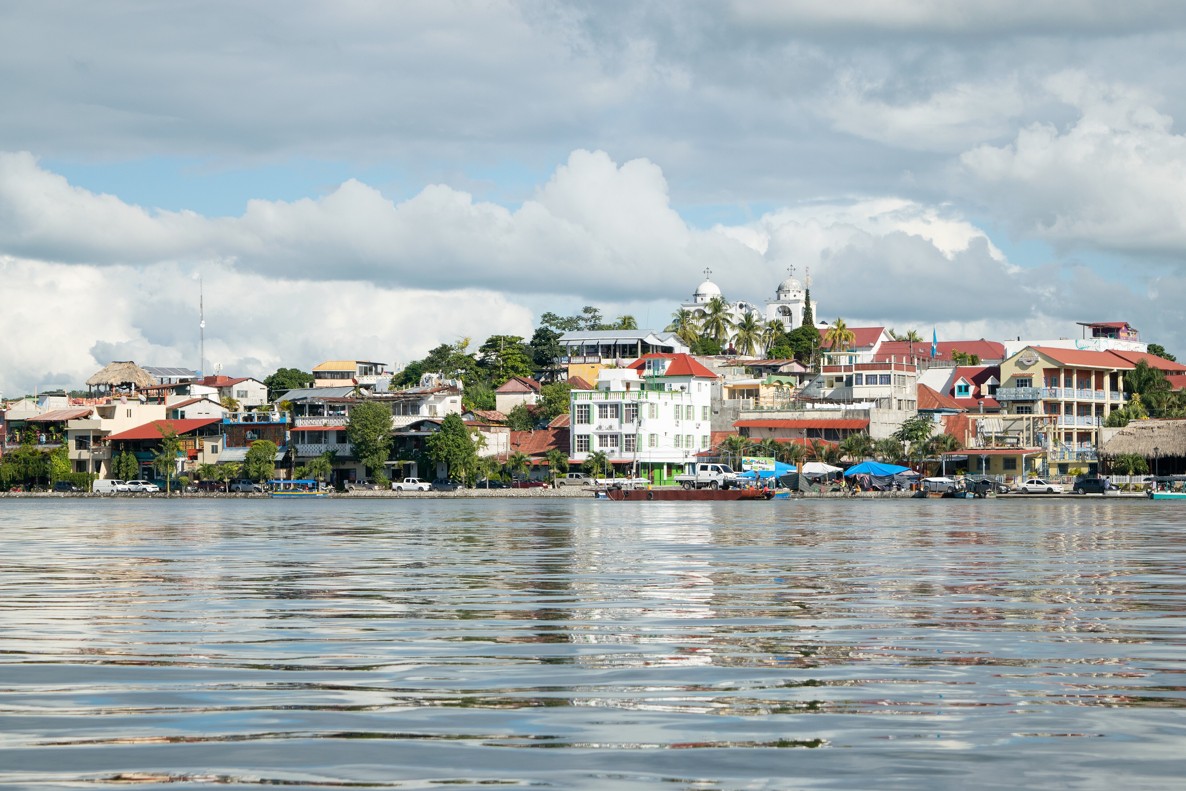 Aldea Las Brisas, Río Dulce, Izabal, Guatemala